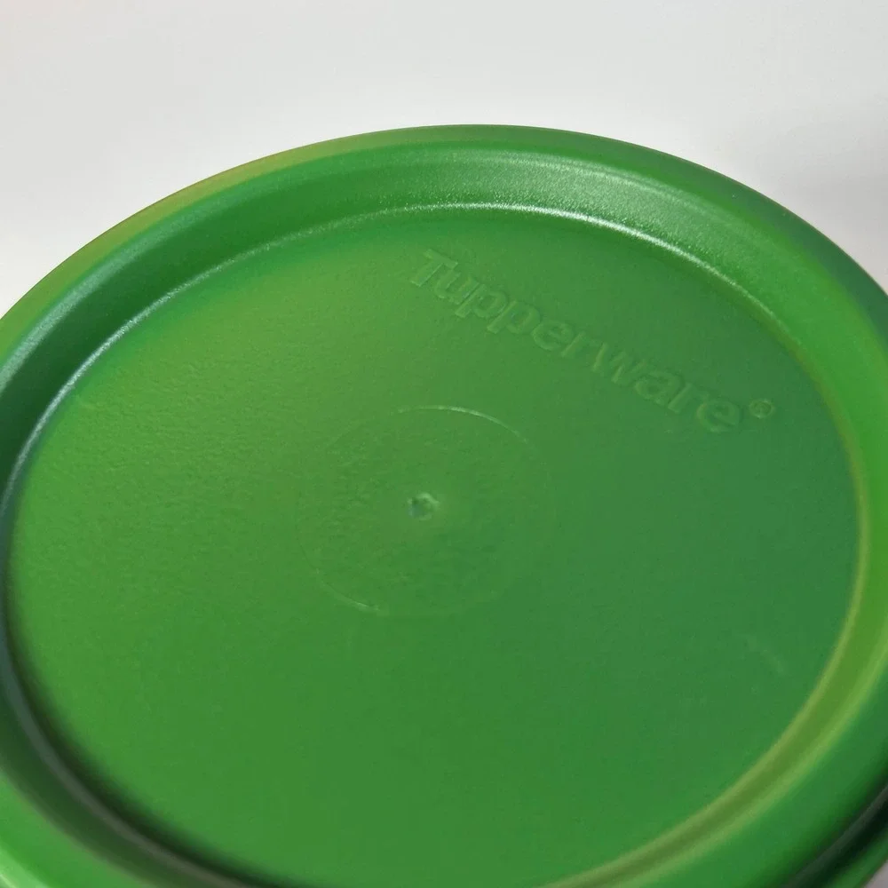 Tupperware Aquaman Snack Cup & Tumbler 16oz Yellow Green Flip Top Lid Kids Adult